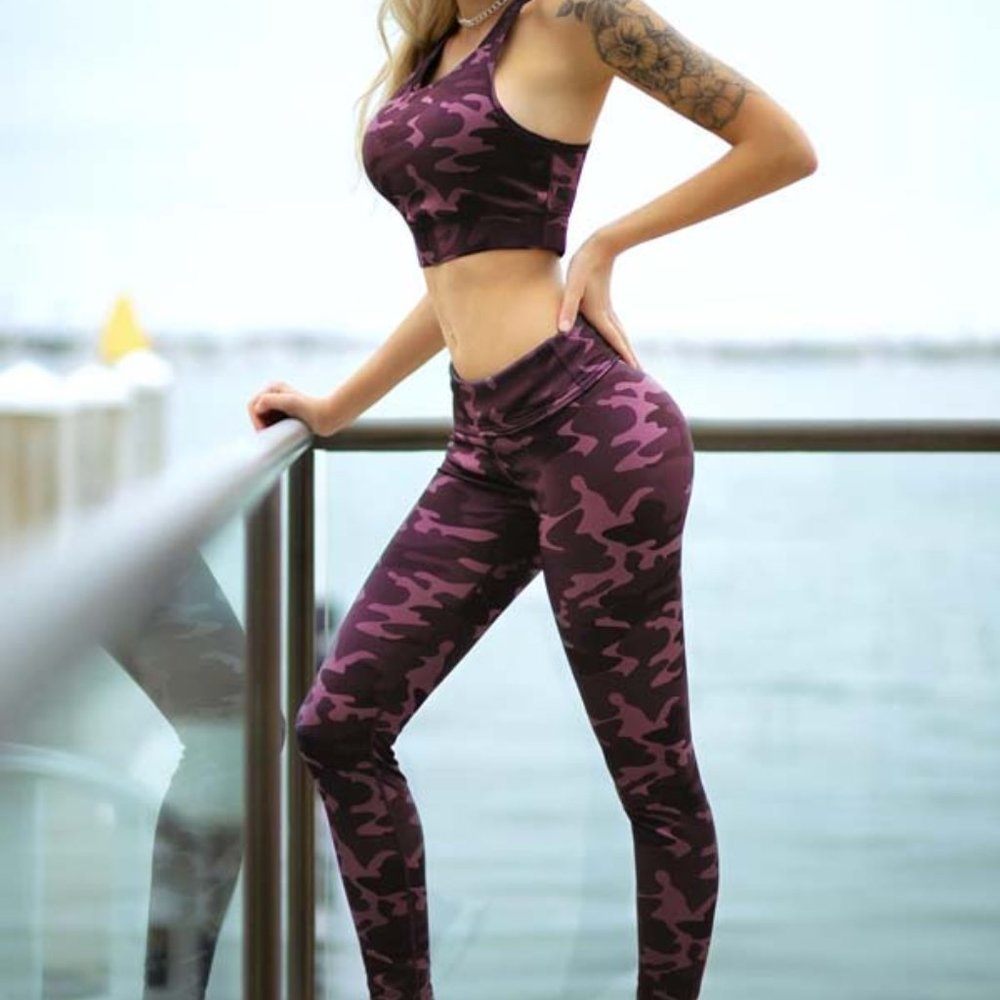 Women's Active High Rise Plum Camouflage Leggings - Picture 3 of 4